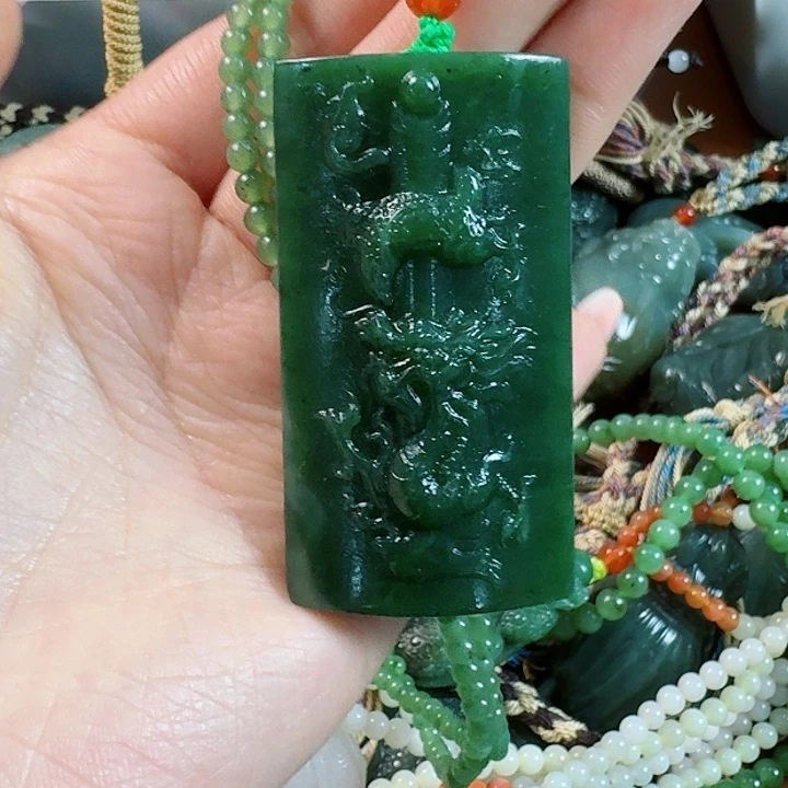 和田玉挂件未镶嵌