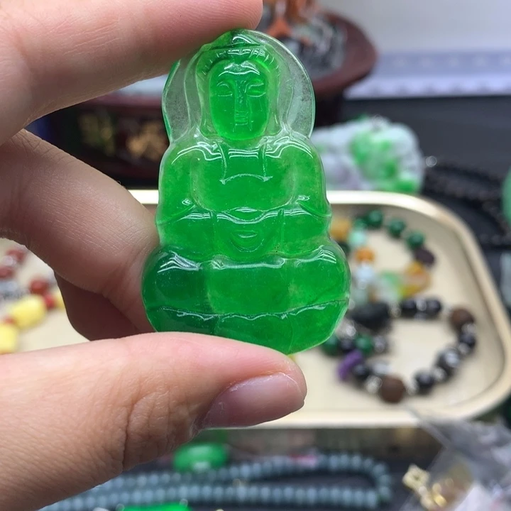 翡翠未镶嵌颈饰吊坠