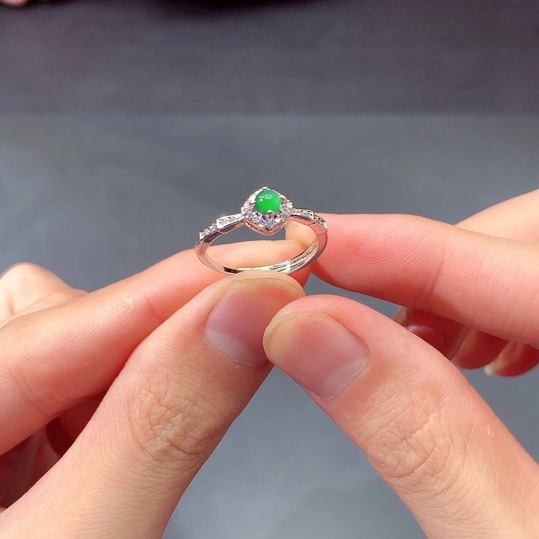 翡翠戒指未镶嵌翡翠