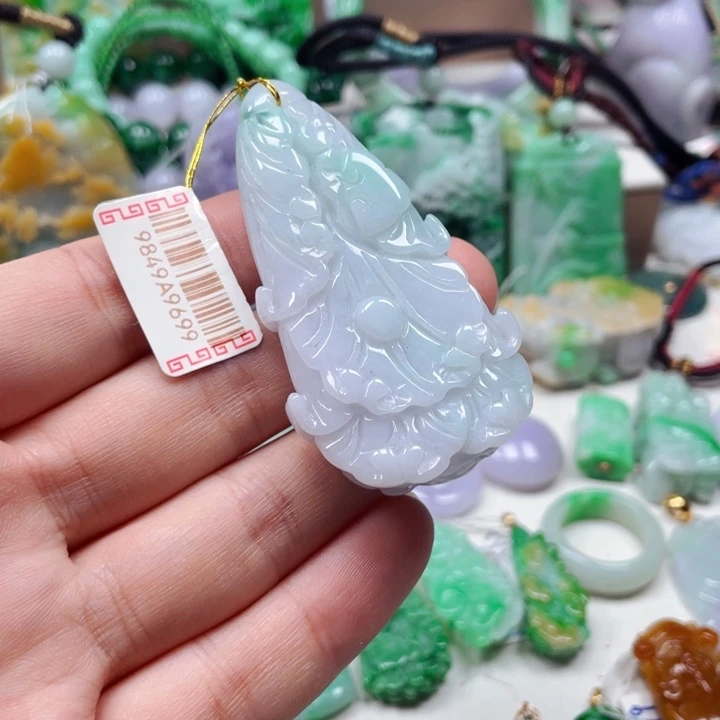 翡翠未镶嵌颈饰10