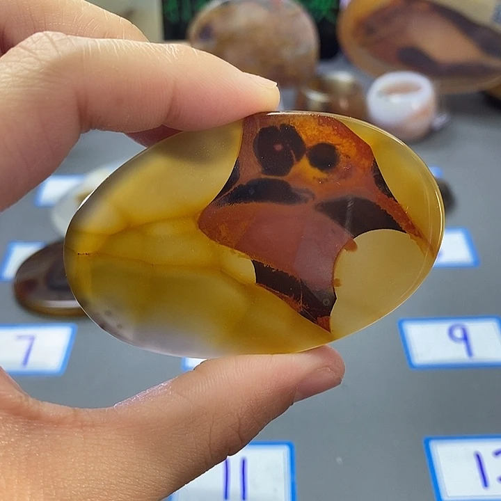 玛瑙/玉髓未镶嵌珠宝半成品