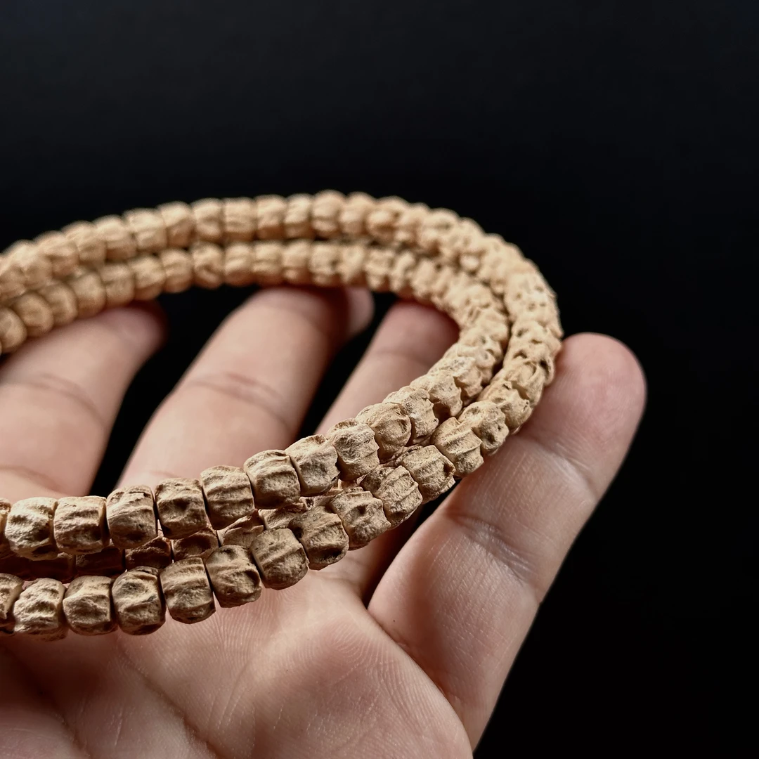 L908 ｜【山沟】方块爆棱顺百香籽108颗！豪门質造！