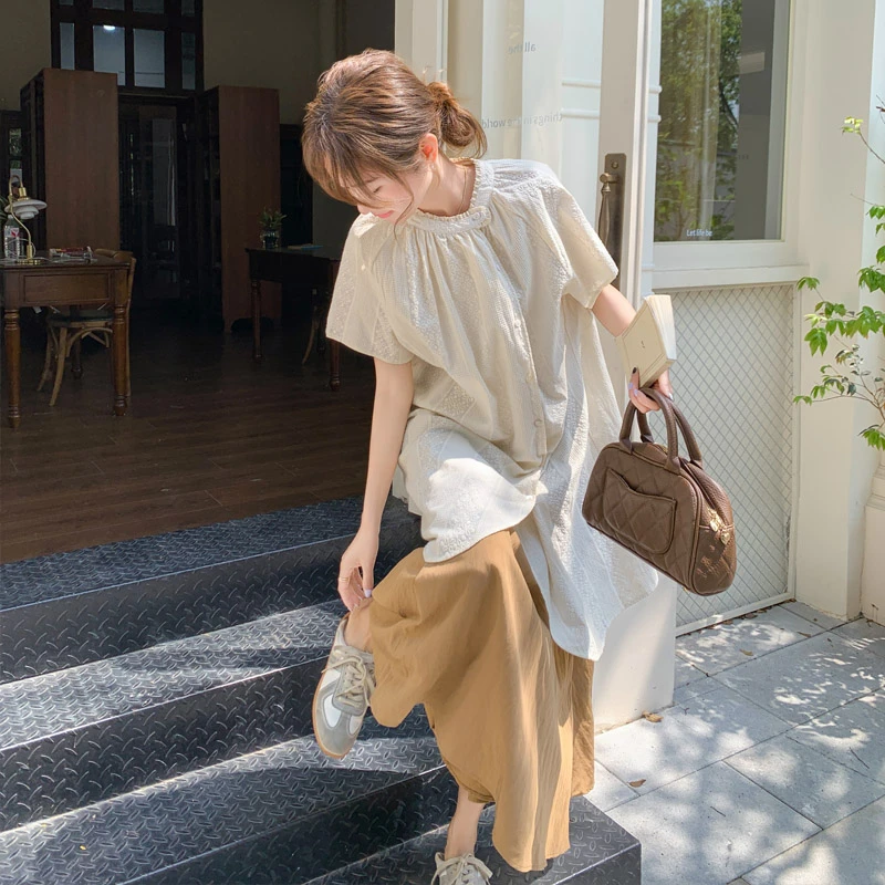 日系文艺绣花宽松开叉衬衫套装女夏新款超好看洋气阔半身裙两件套