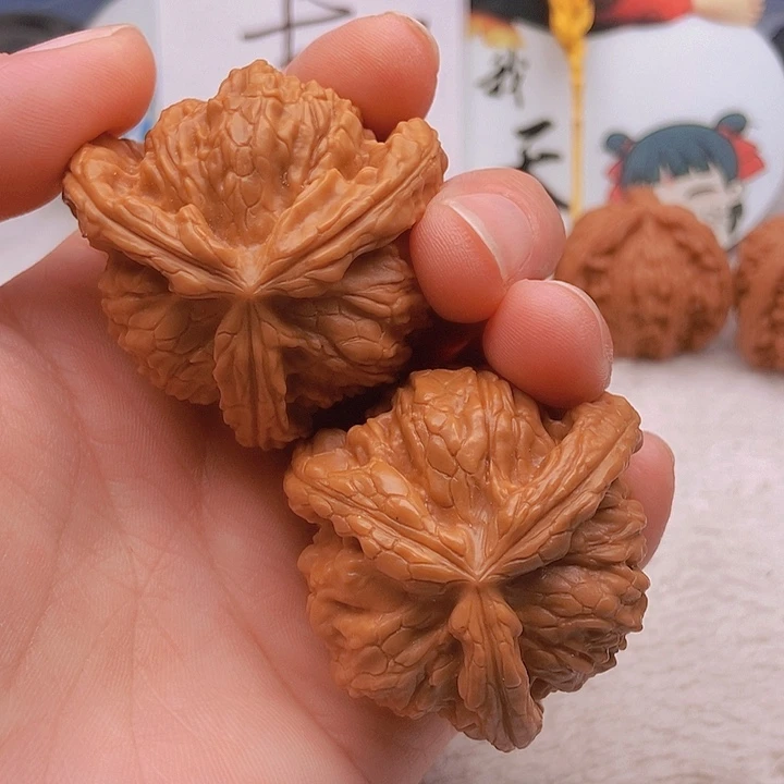 吊坠文玩核桃水**生三棱
