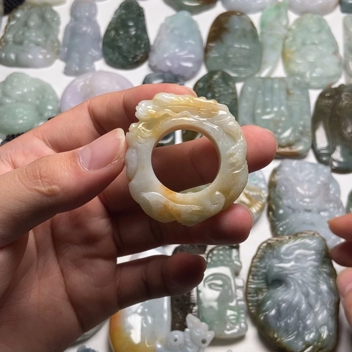 翡翠未镶嵌颈饰龙戒51