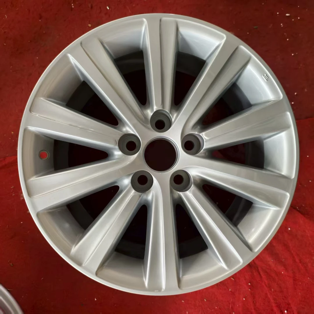 丰田皇冠17寸原装轮毂