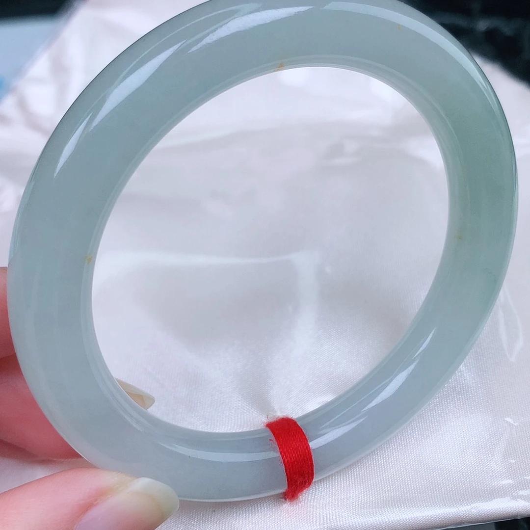翡翠手镯（圆镯）未镶嵌天然