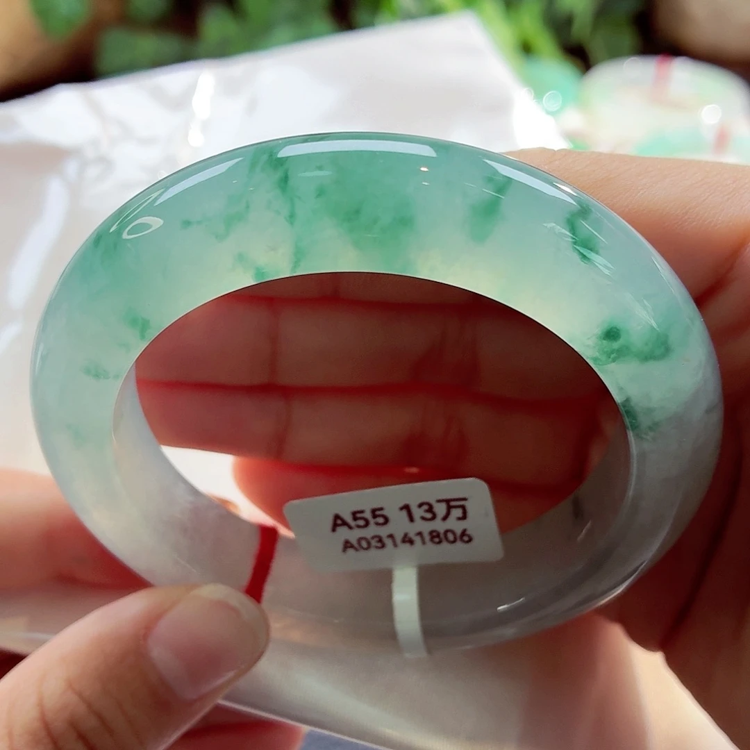 翡翠未镶嵌手镯冰晴飘花68-09