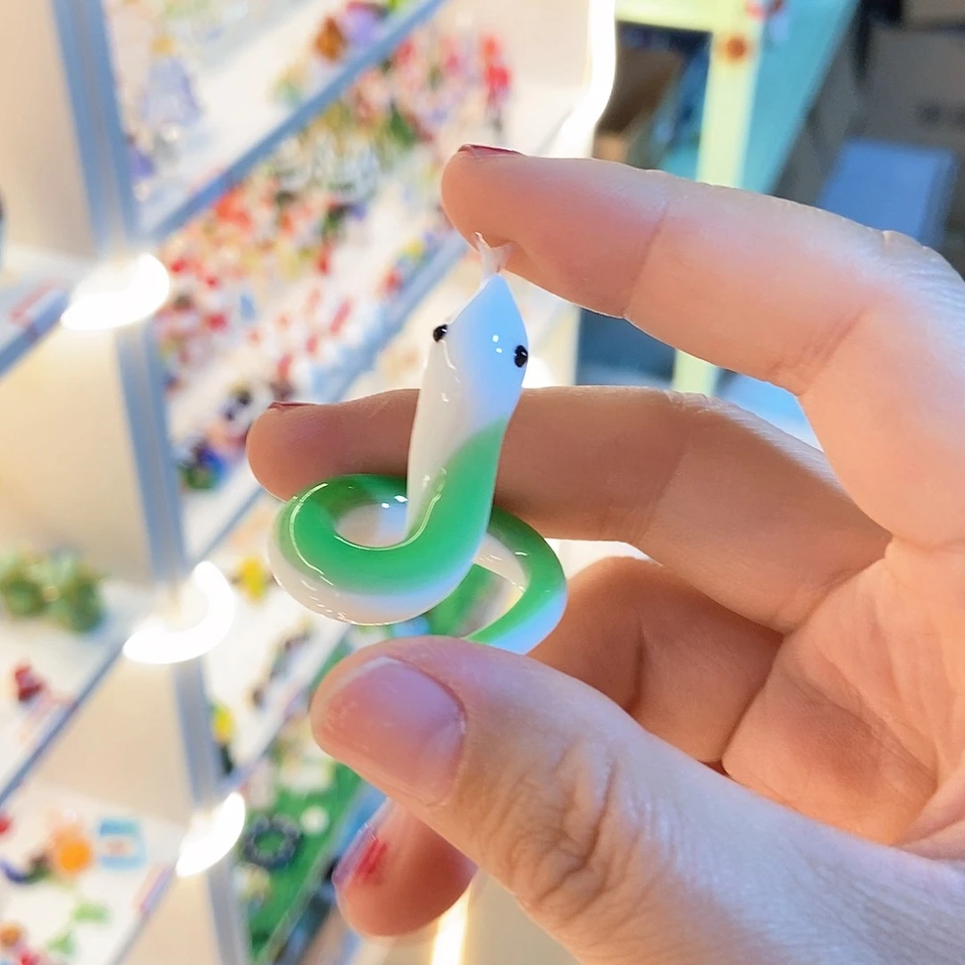 琉璃手工艺品青蛇
