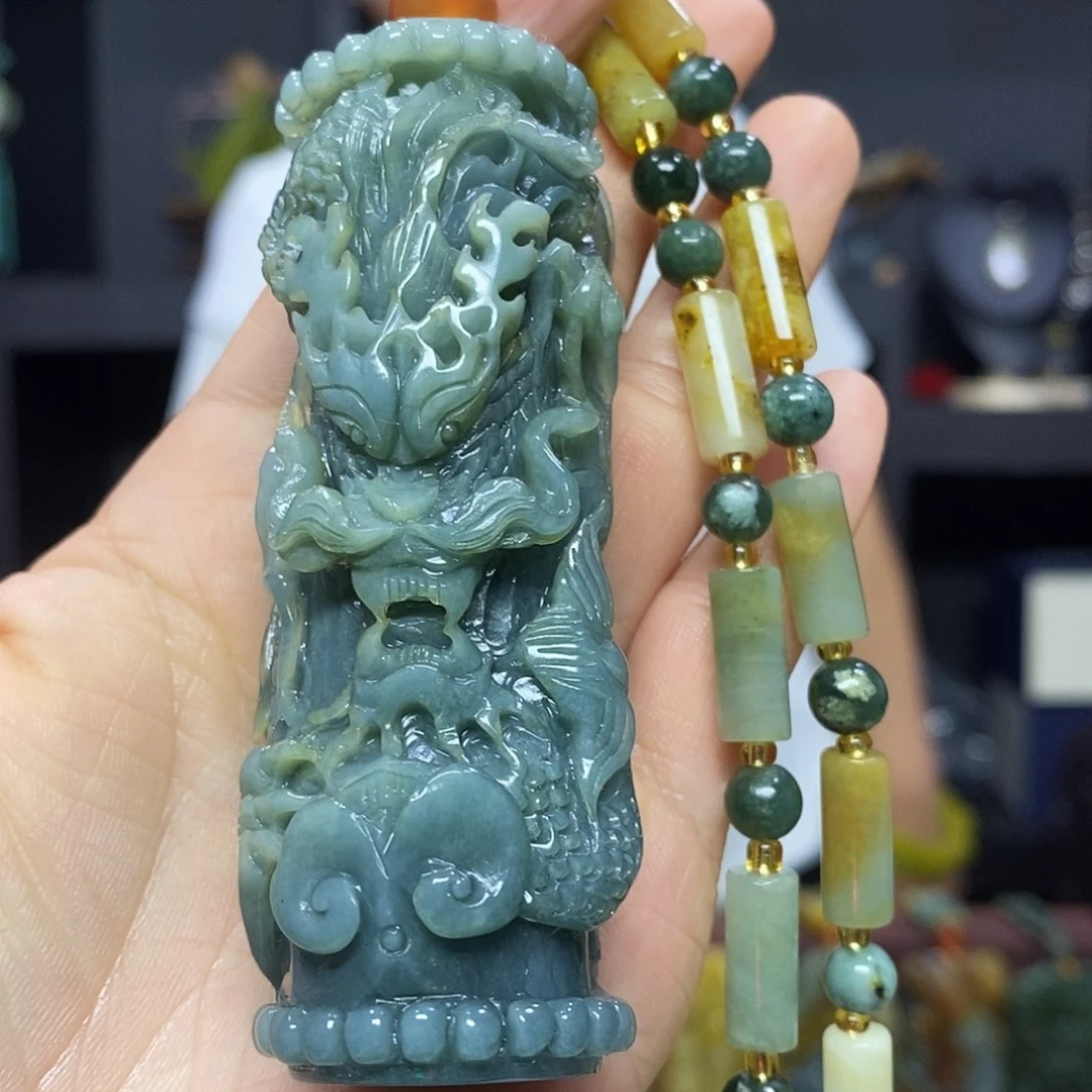 未镶嵌岫玉挂件吊坠