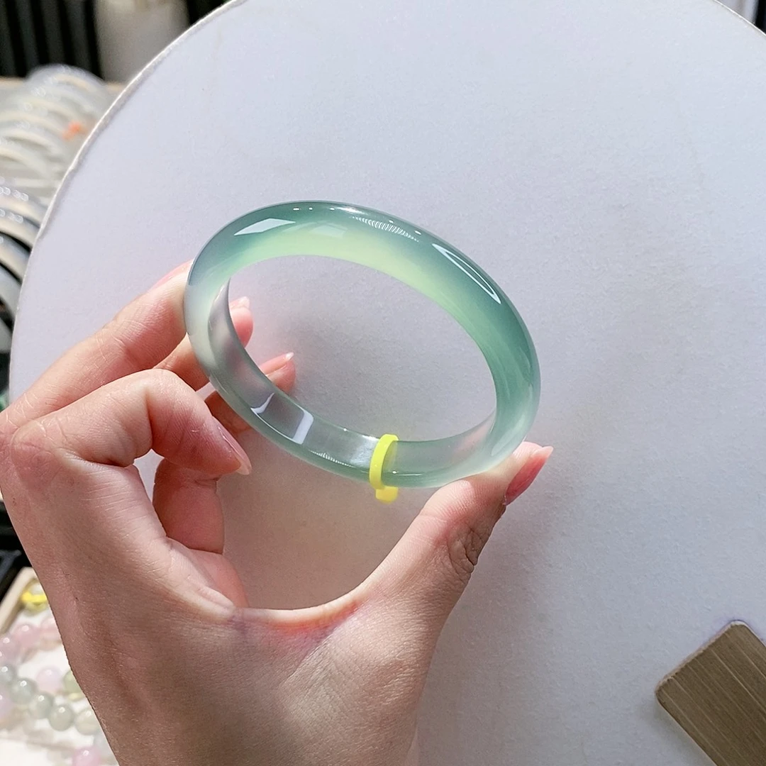 手镯玛瑙/玉髓未镶嵌60.7