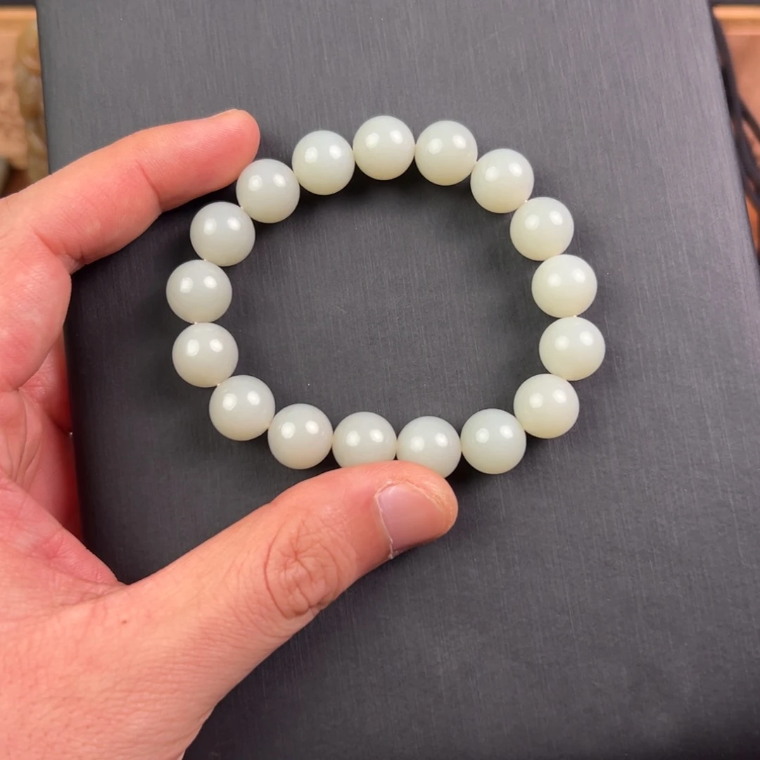 和田玉（青白玉）未镶嵌颈饰