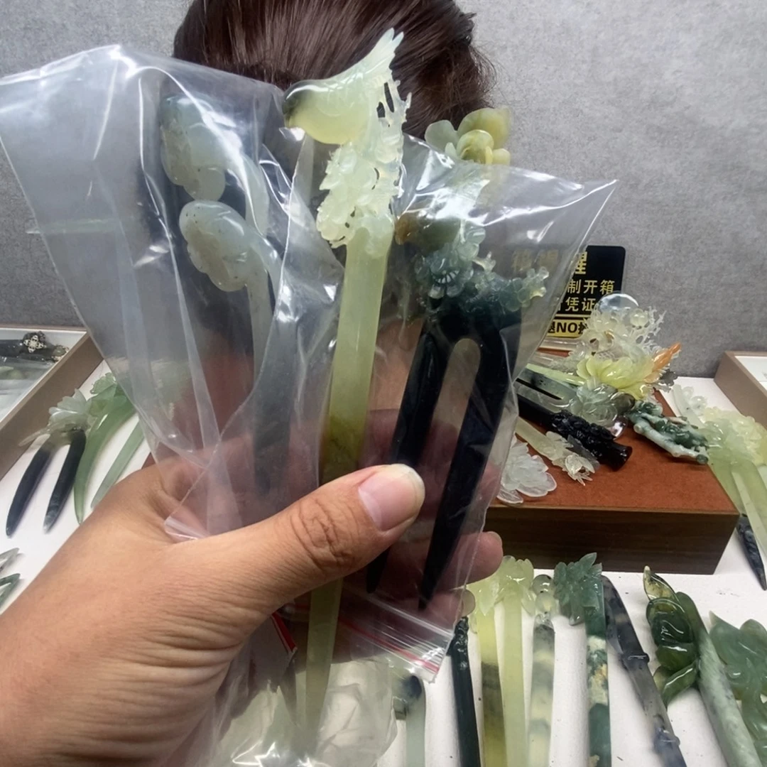不***橈蛇纹石玉未镶嵌发饰