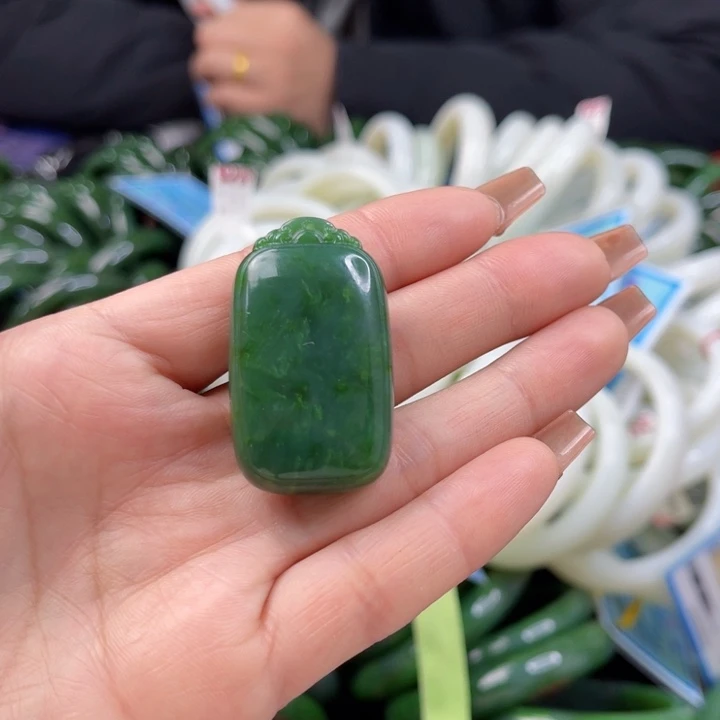 【闪购商品】和田玉（碧玉）颈饰未镶嵌