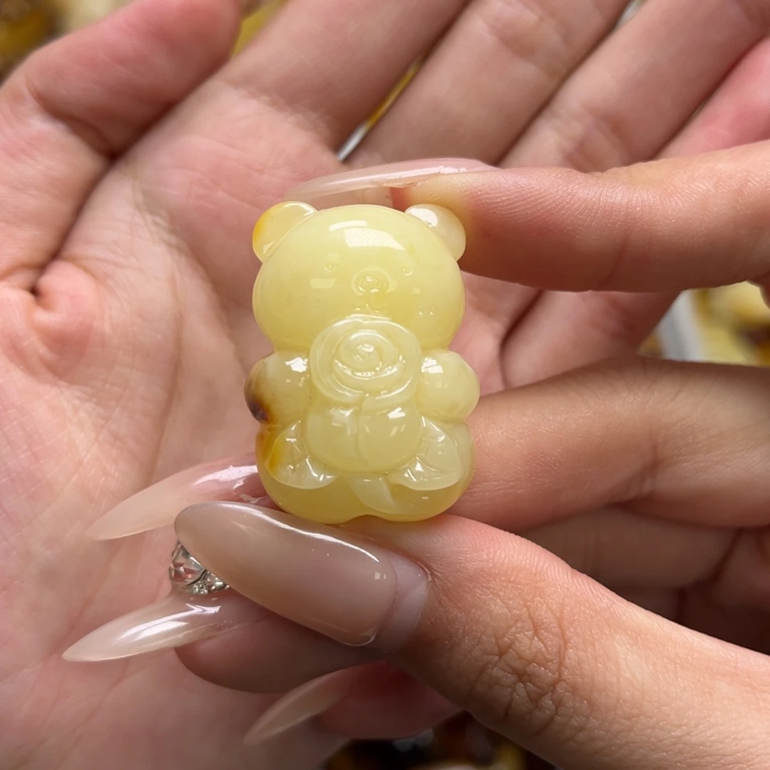 琥珀未镶嵌裸石天然琥珀