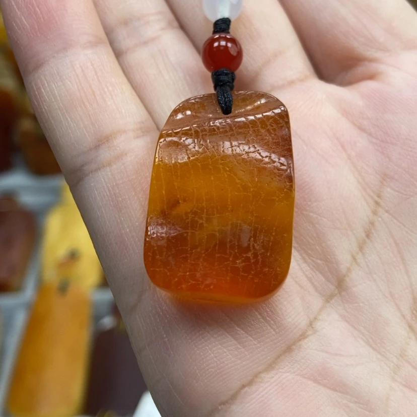 【闪购商品】琥珀颈饰未镶嵌