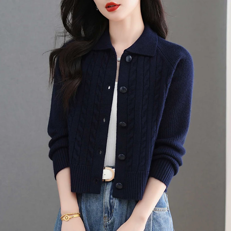 爆款新款春秋翻领羊毛针织开衫女复古麻花短款小个子外搭毛衣厚