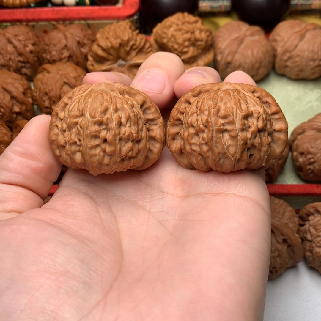 文玩核桃把件46尺全品闷尖白狮子