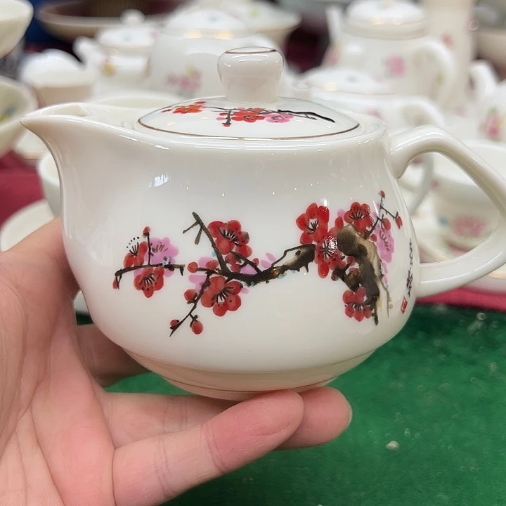 陶瓷茶壶哈哈哈哈哈