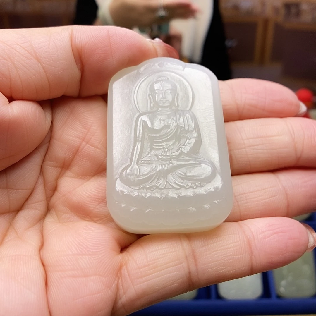 和田玉颈饰未镶嵌清***影