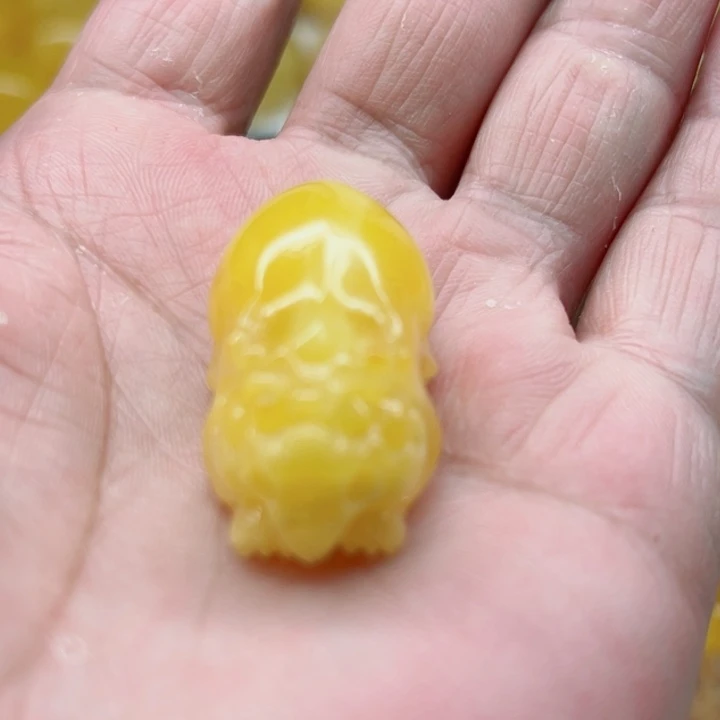 未镶嵌琥珀（矿物珀）裸石