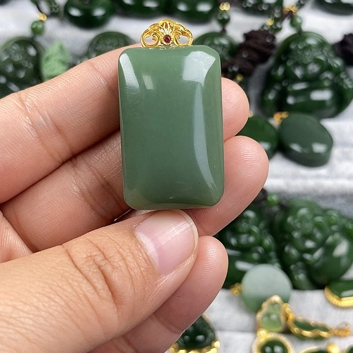 黄***风和田玉（碧玉）未镶嵌颈饰33