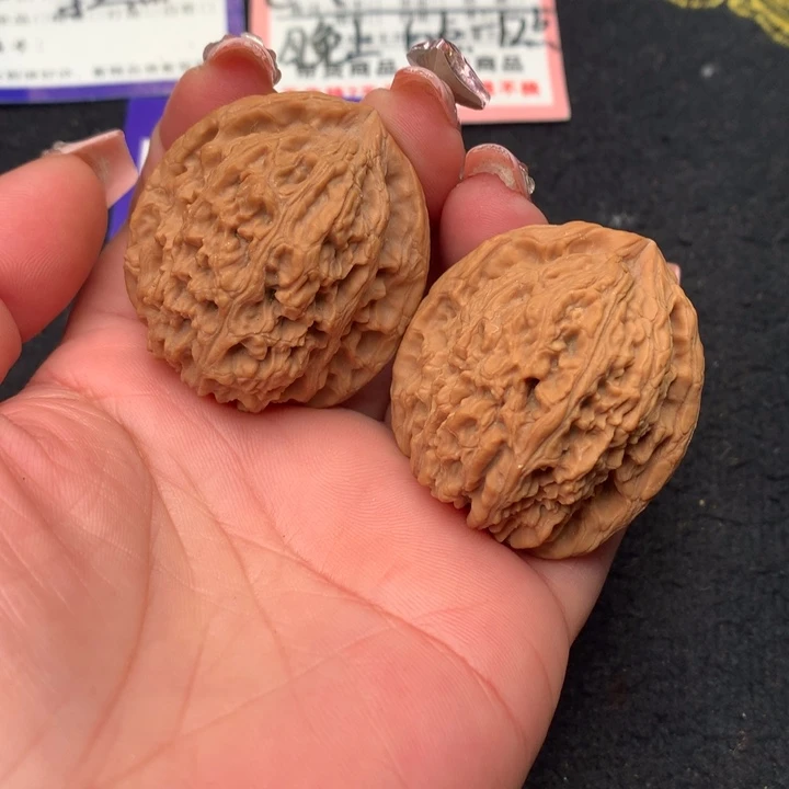 文玩核桃吊坠3号38南疆全