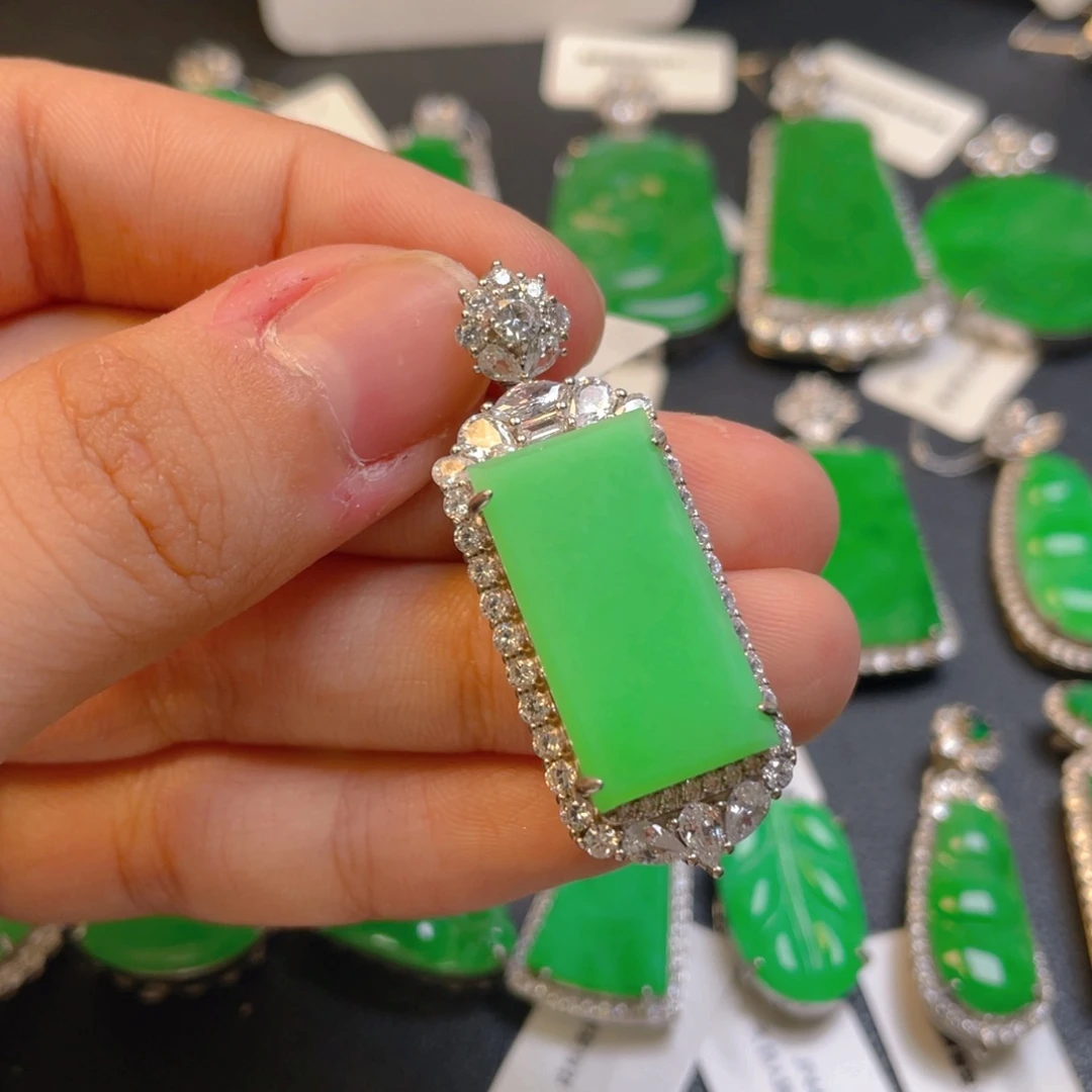 翡翠银S925镶嵌颈饰