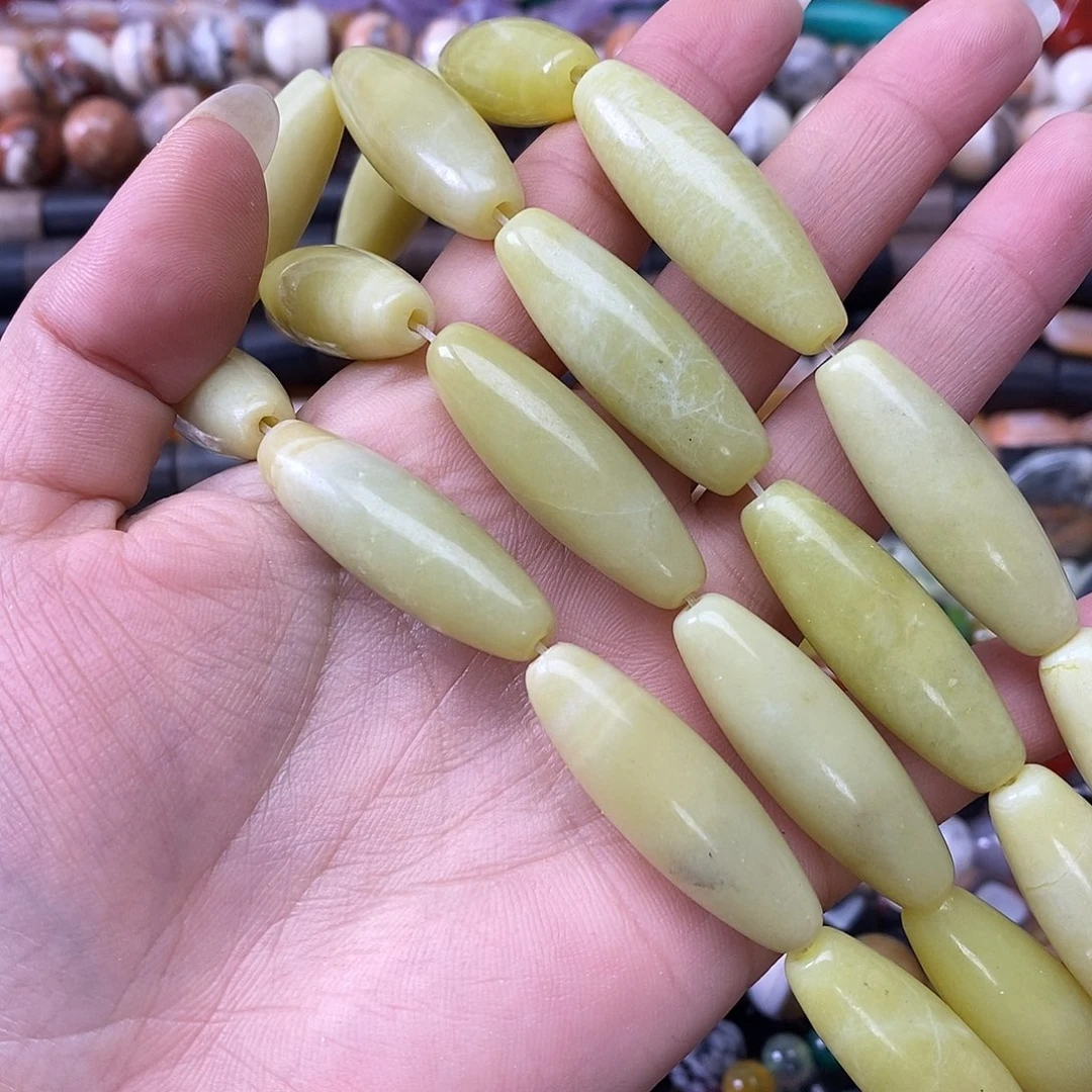 玛瑙/玉髓未镶嵌珠宝半成品秀玉桶珠一条