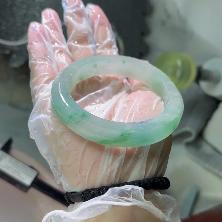 C***u石英质玉（非洲翠）手镯未镶嵌定制