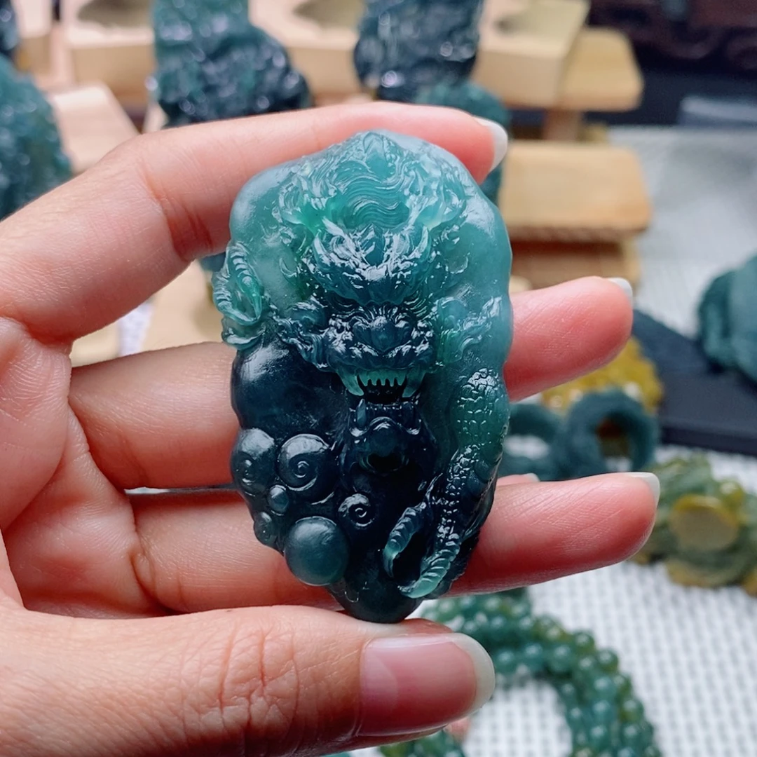 大***丶定制翡翠未镶嵌龙牌