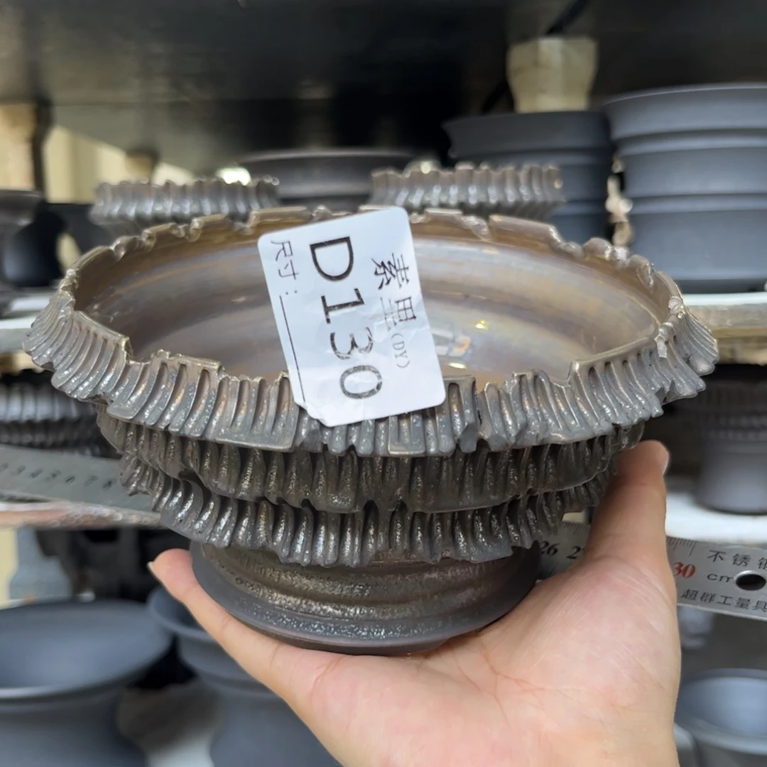 景德镇手工素里内口15.5高9瑕疵