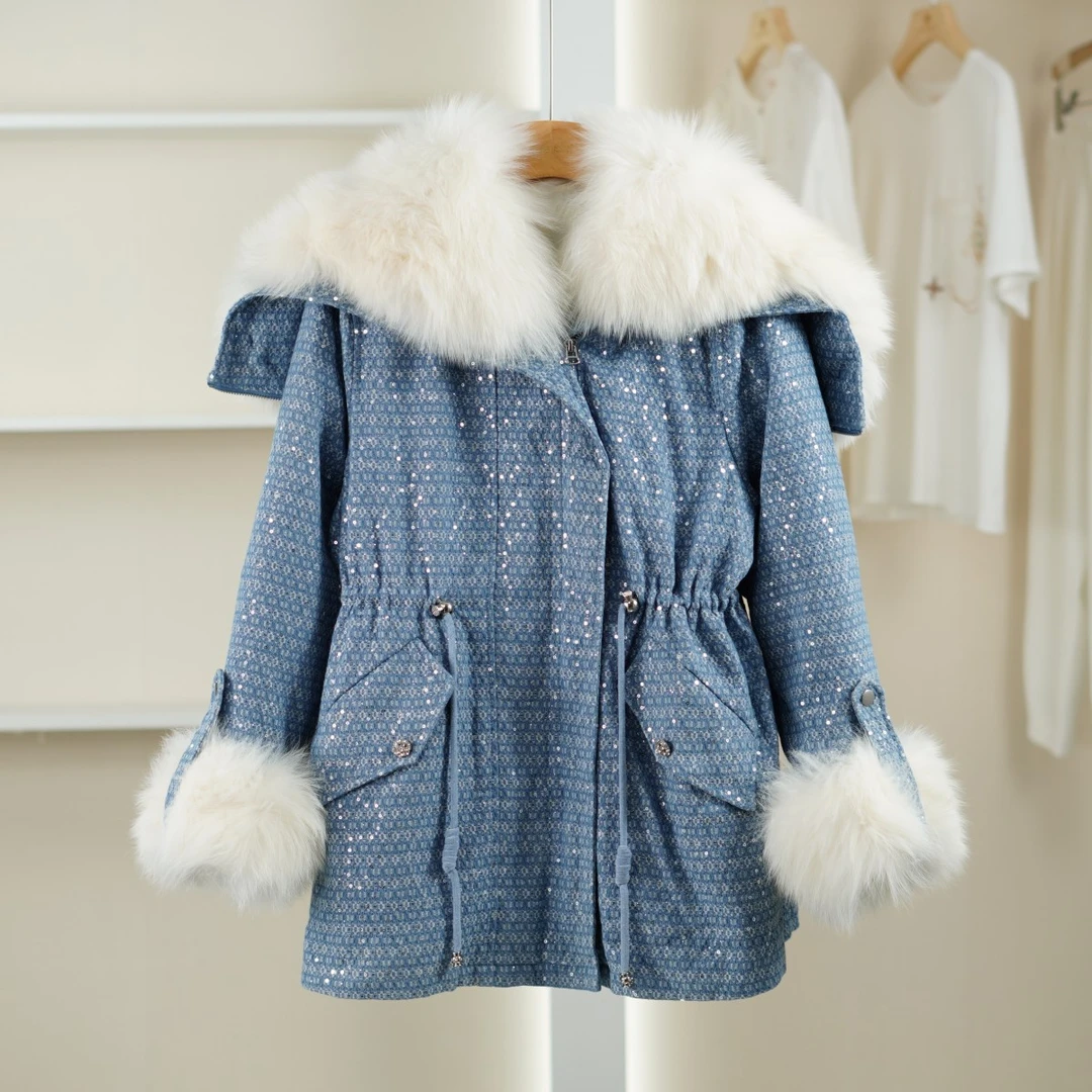 麦迪尚品【芭】5120535 秋冬时尚气质保暖毛领设计感羽绒服品牌女装