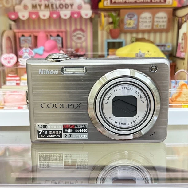 9新 Nikon/尼康 S630 1200万像素7倍光学变焦 银色 原盒