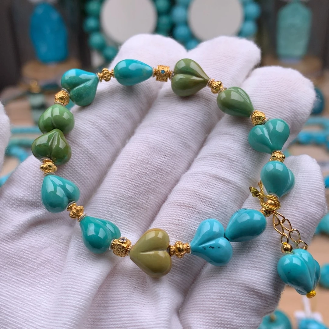 绿松石未镶嵌珠宝奇石