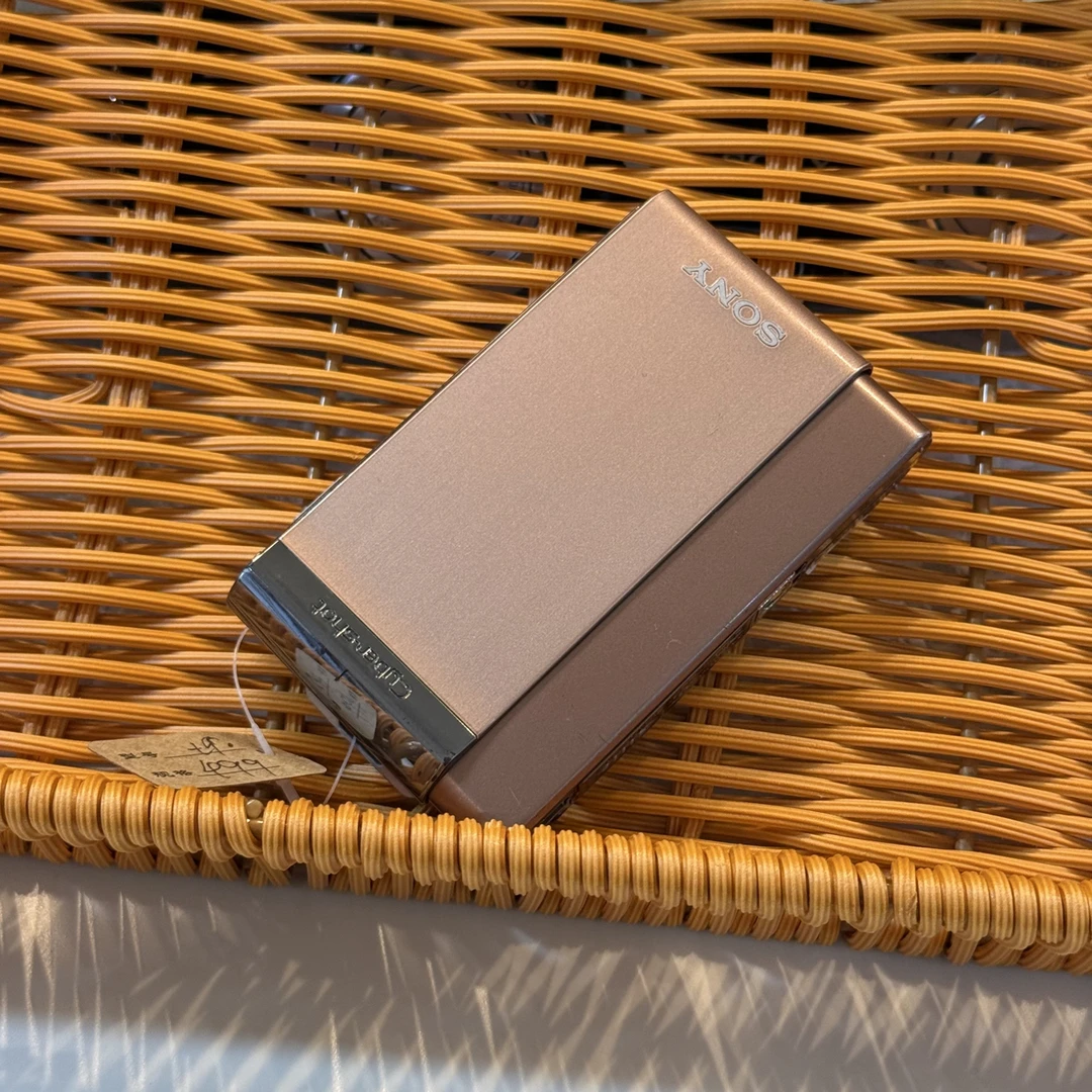 9新 Sony/索尼 二手相机索尼t90色彩感好滤镜多适合新手带配件