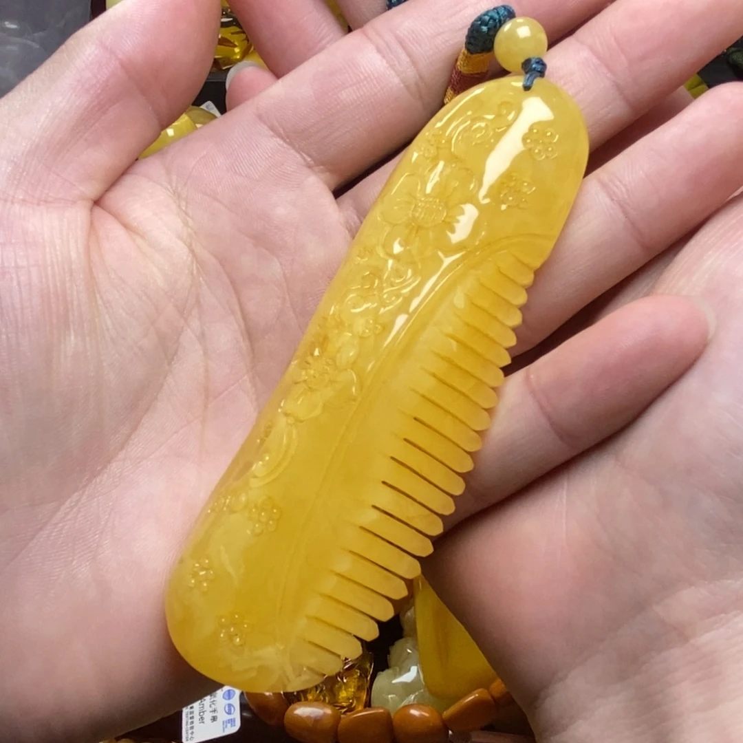 焱***琥珀未镶嵌裸石蜜蜡