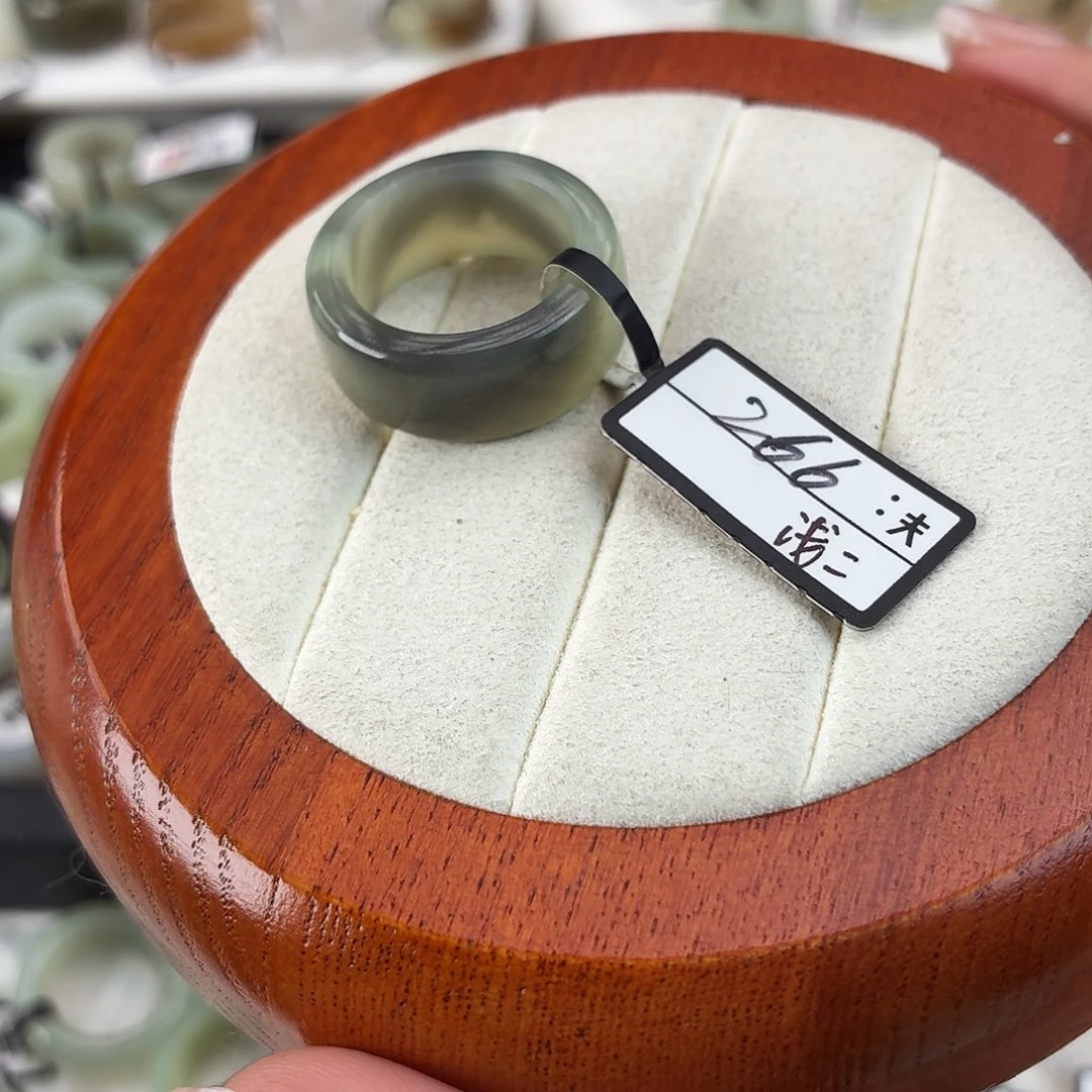 和田玉未镶嵌戒指Q67飘墨圆切内径17.2