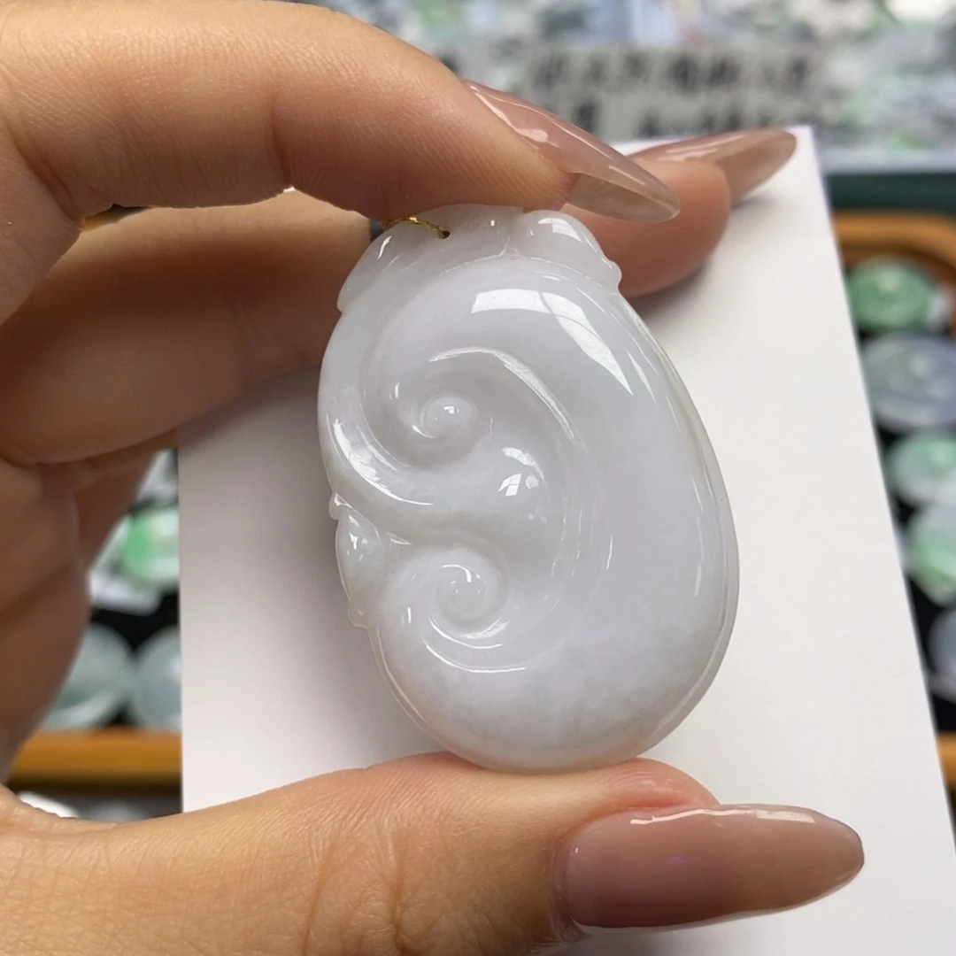 颈饰未镶嵌翡翠如意