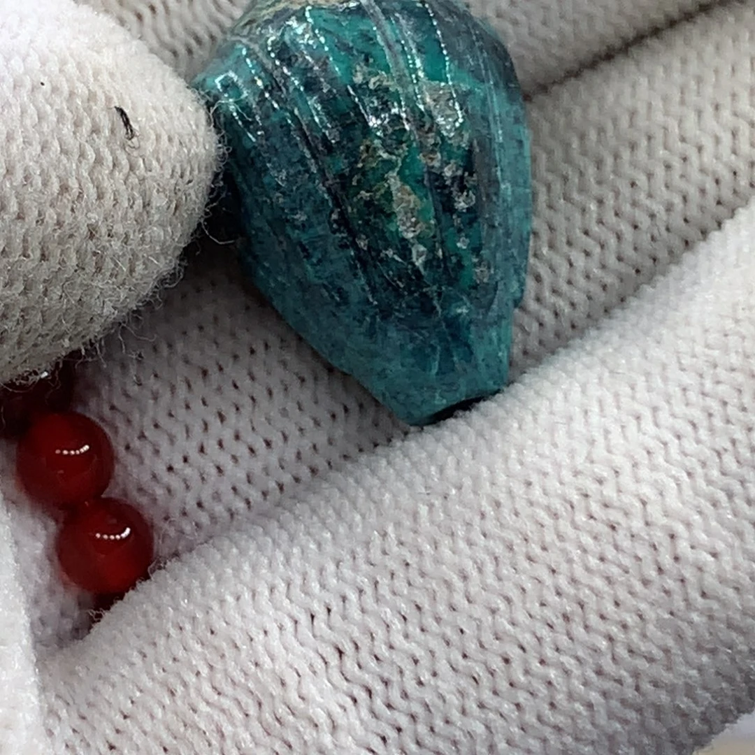 聽***者南红玛瑙未镶嵌配饰