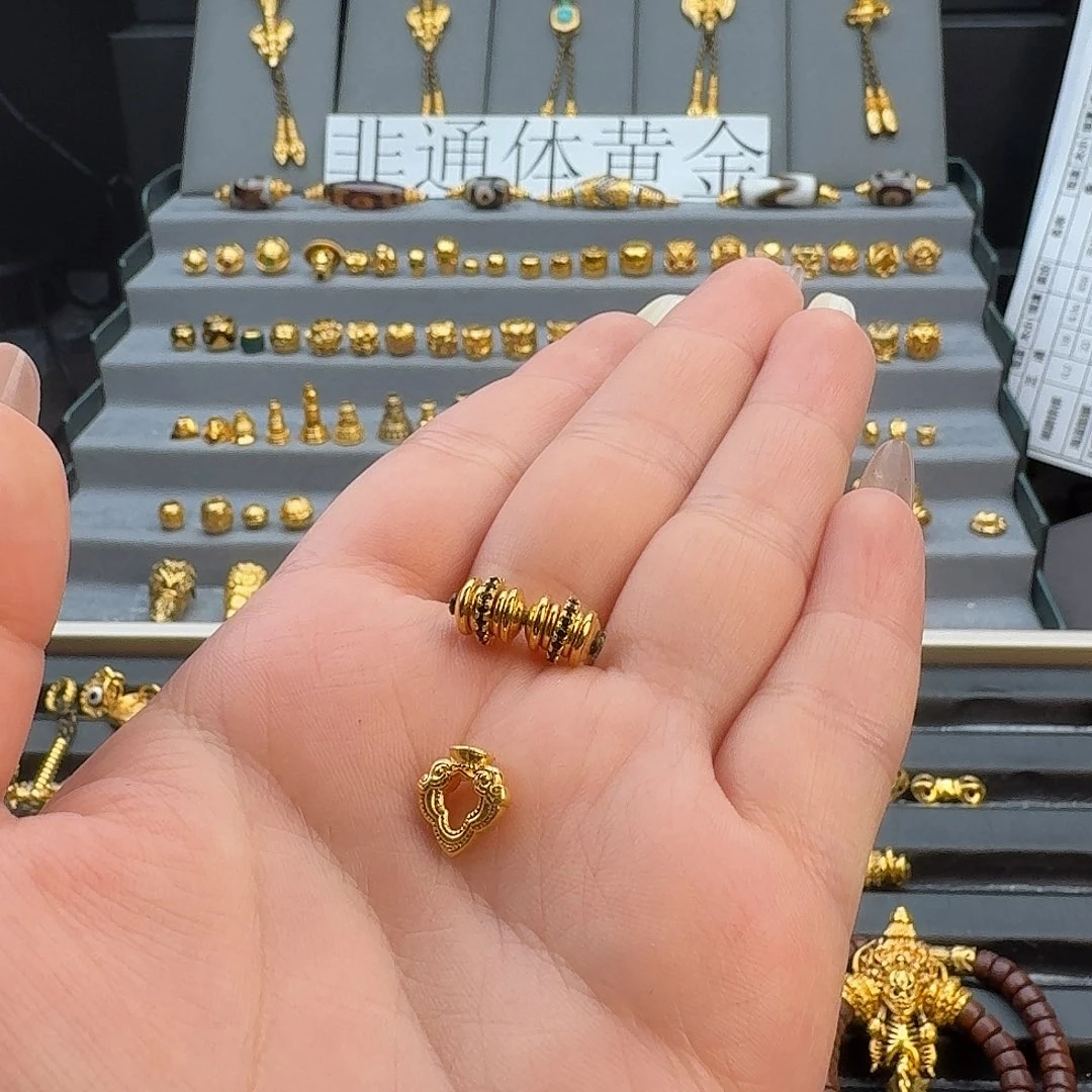 足银合成立方氧化锆