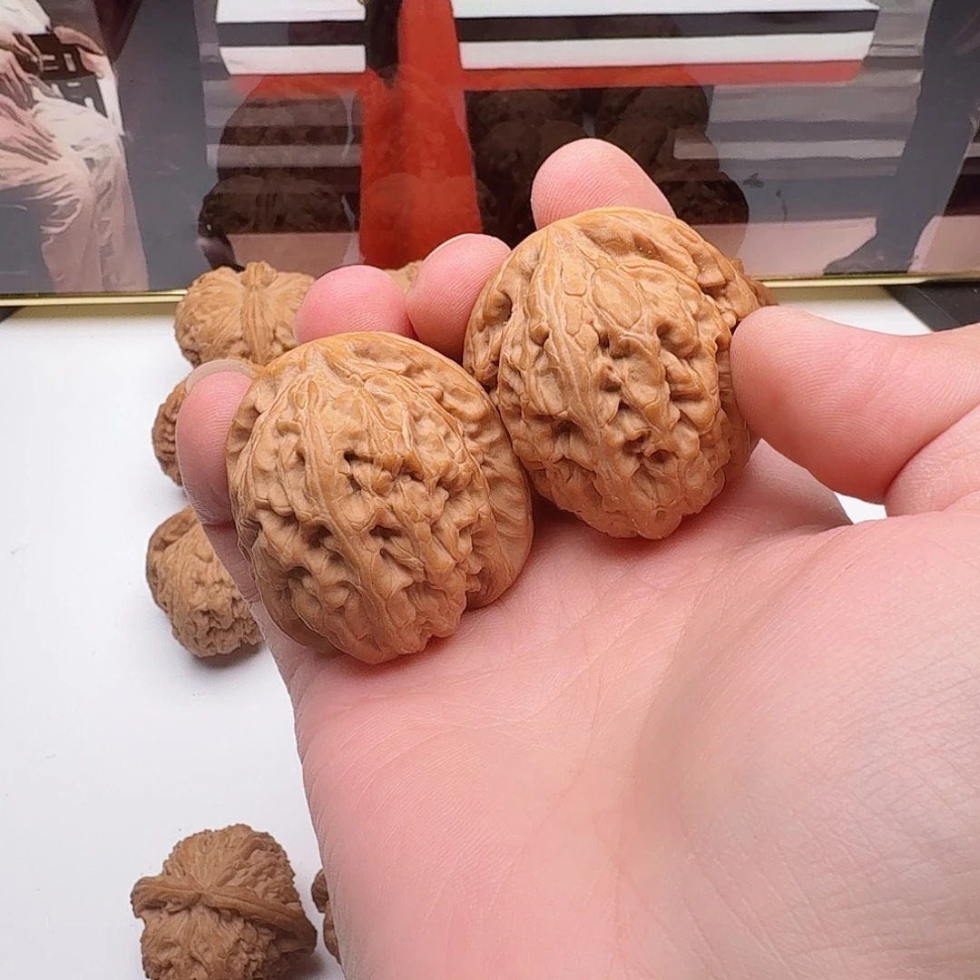 惊***蛰吊坠桃核红锦鲤核桃