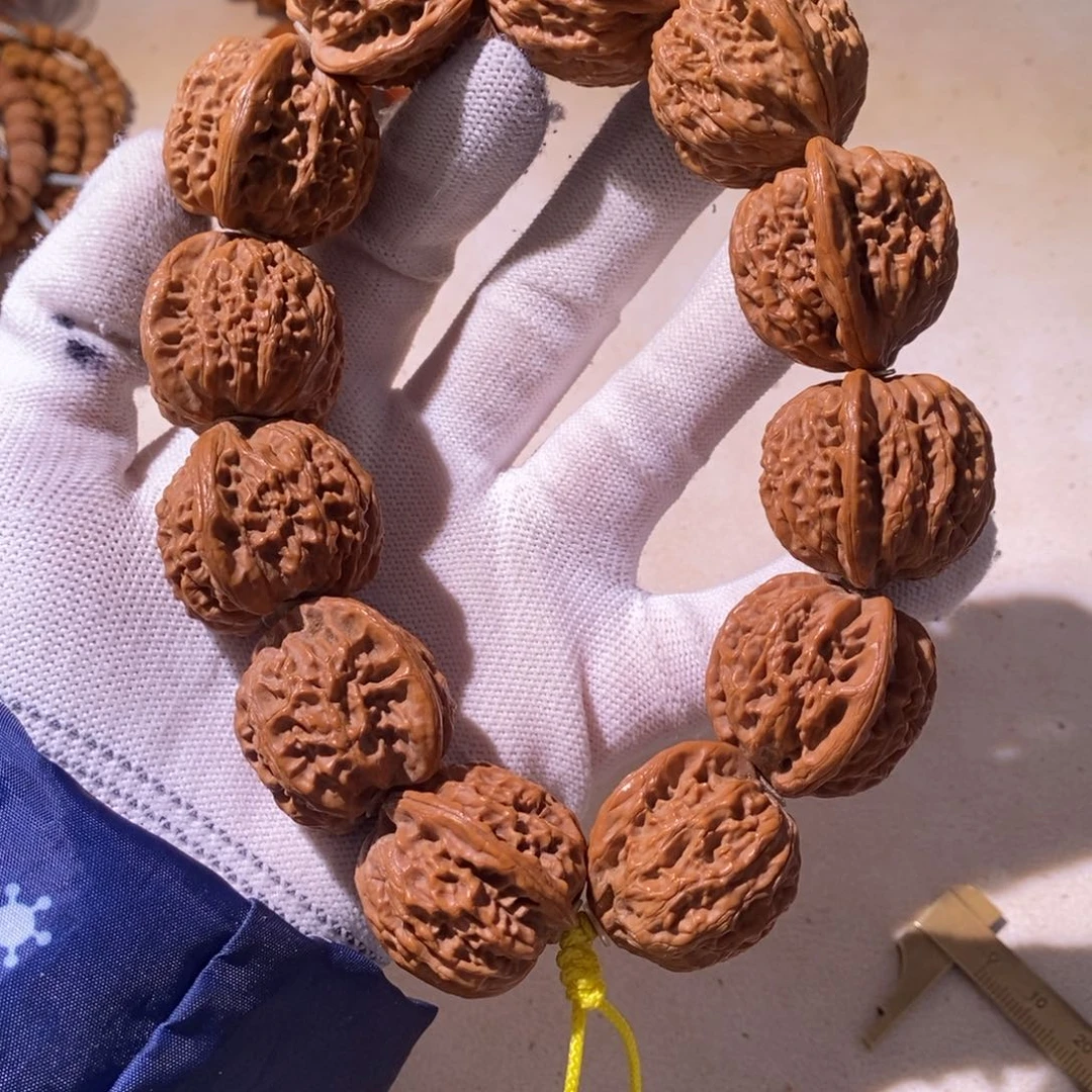 手串文玩核桃伤****到…………