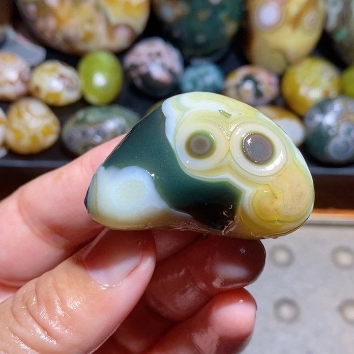 未镶嵌玛瑙/玉髓珠宝半成品94