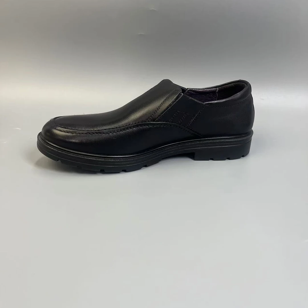 7-5(27722) 秋冬时尚百搭休闲透气牛皮男鞋