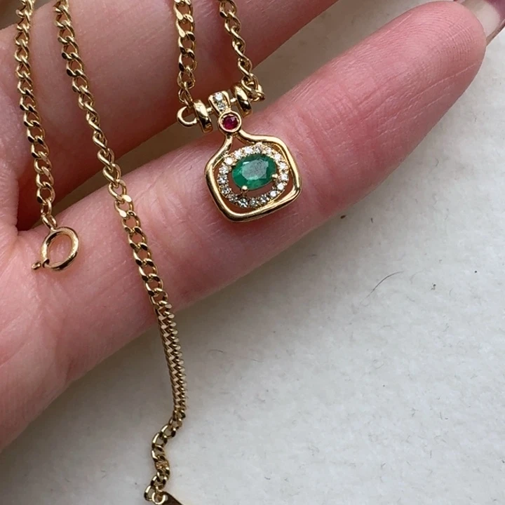 祖母绿颈饰18K金镶嵌