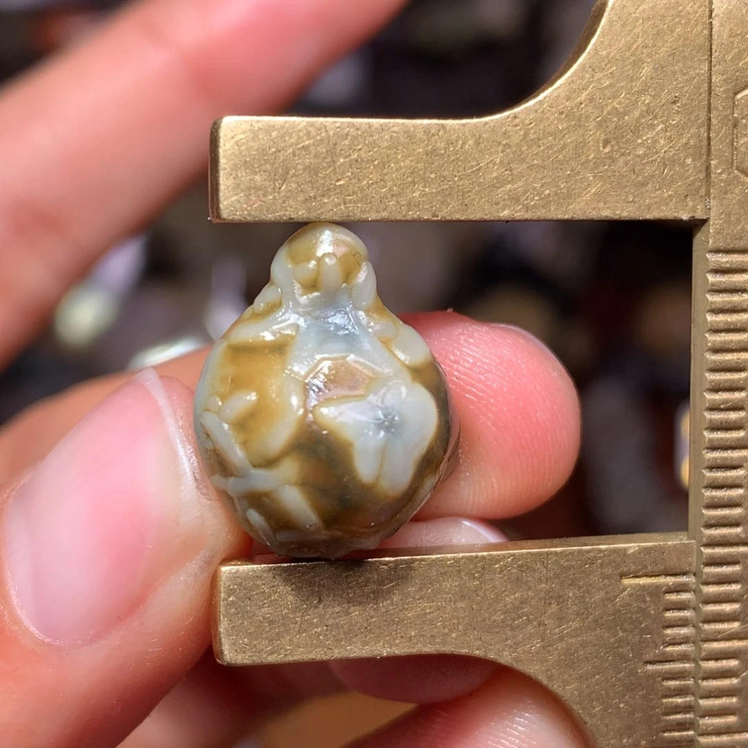 未镶嵌玛瑙/玉髓珠宝半成品