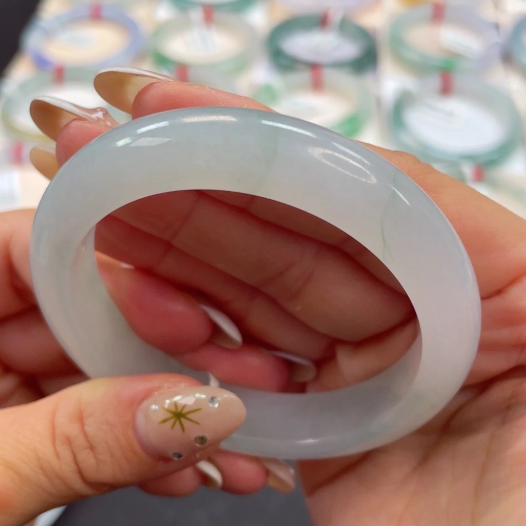 未镶嵌手镯翡翠果冻飘绿