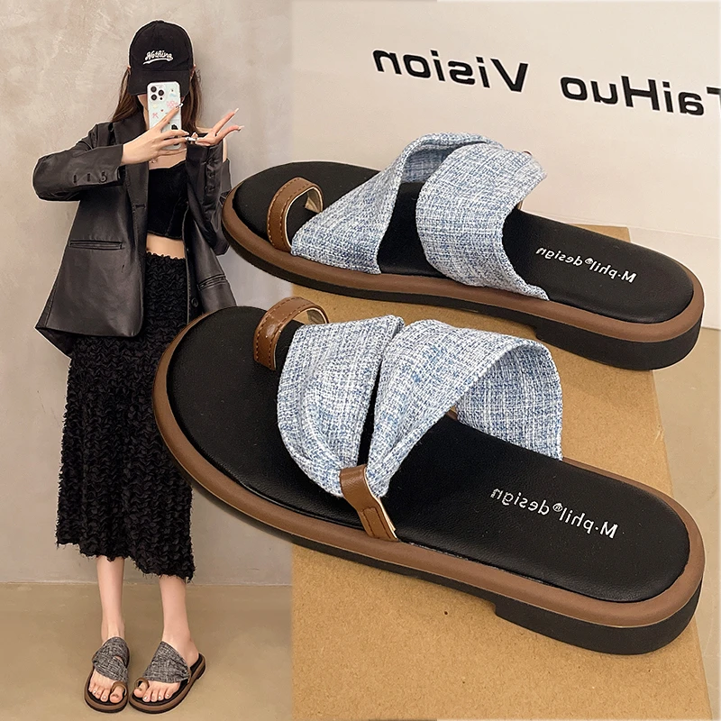法式凉拖鞋女士夏季外穿2025新款配裙子平底度假套脚夹趾罗马凉鞋