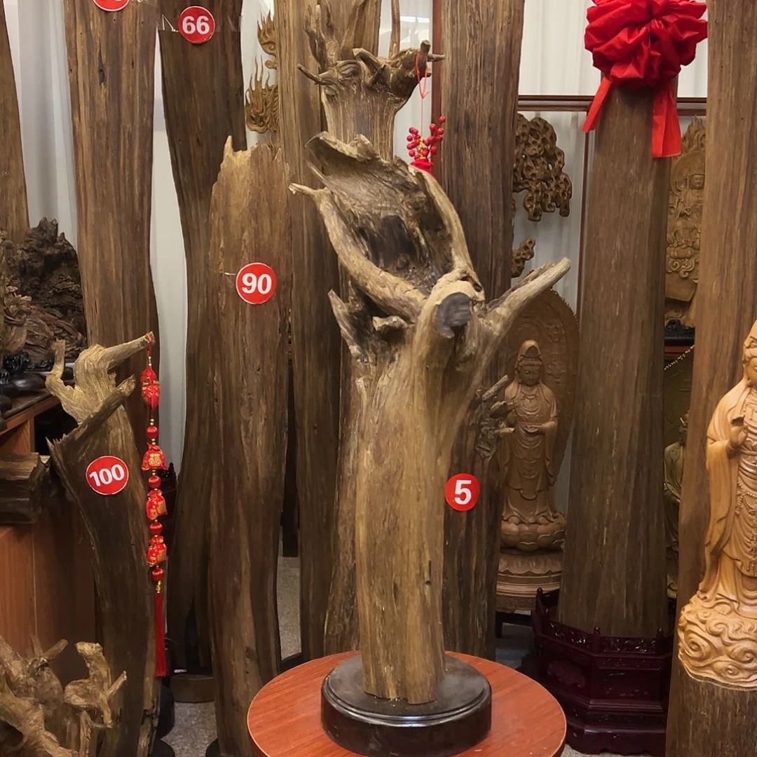 沉香摆件用****7沉香摆件➕底座